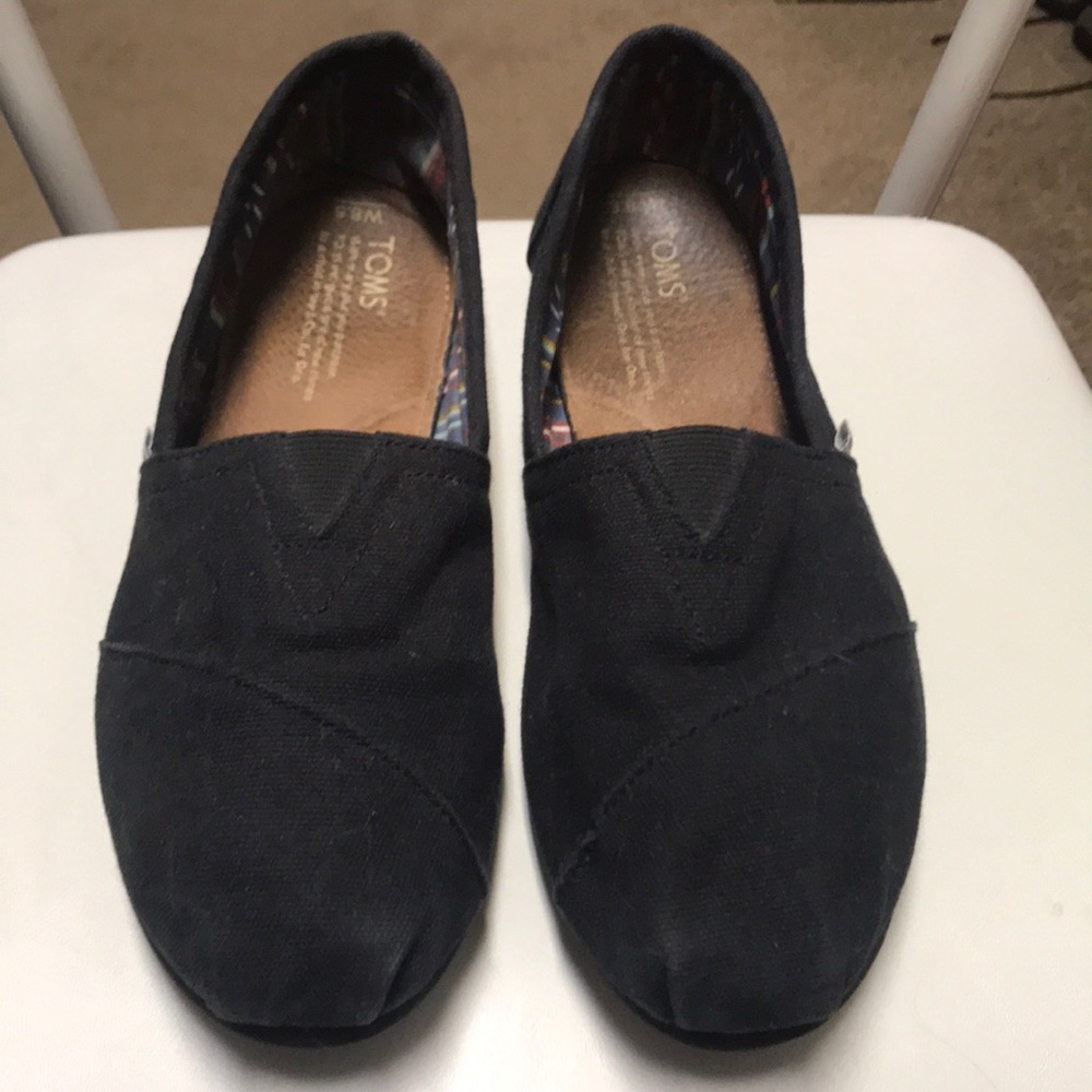 Toms